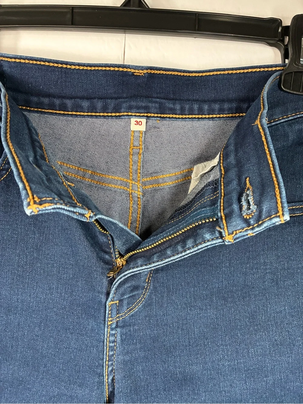 Levi’s Women’s Dark Wash Rolled Hem Bermuda Denim Shorts Size 30